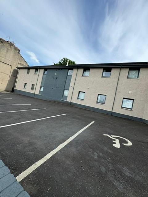 My Motel Glasgow Airport Пейзли Екстериор снимка